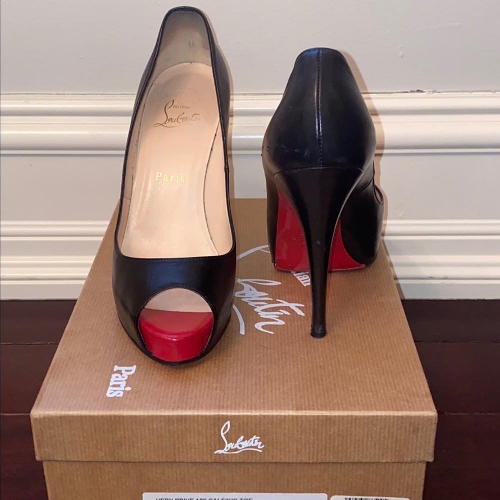 Black Christian Louboutin Very Prive size 38